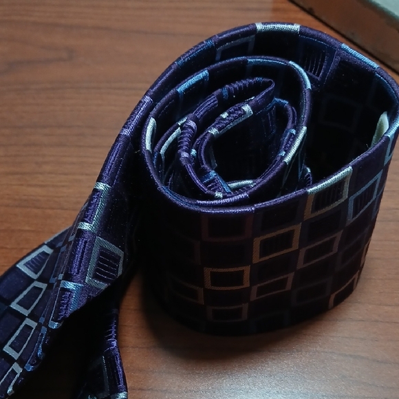 MICHAEL Michael Kors Purple and Blue Square Pattern Tie - Picture 6 of 9